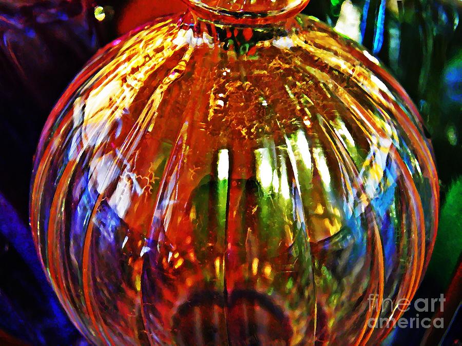 Abstract Photograph - Glass Abstract 556 by Sarah Loft