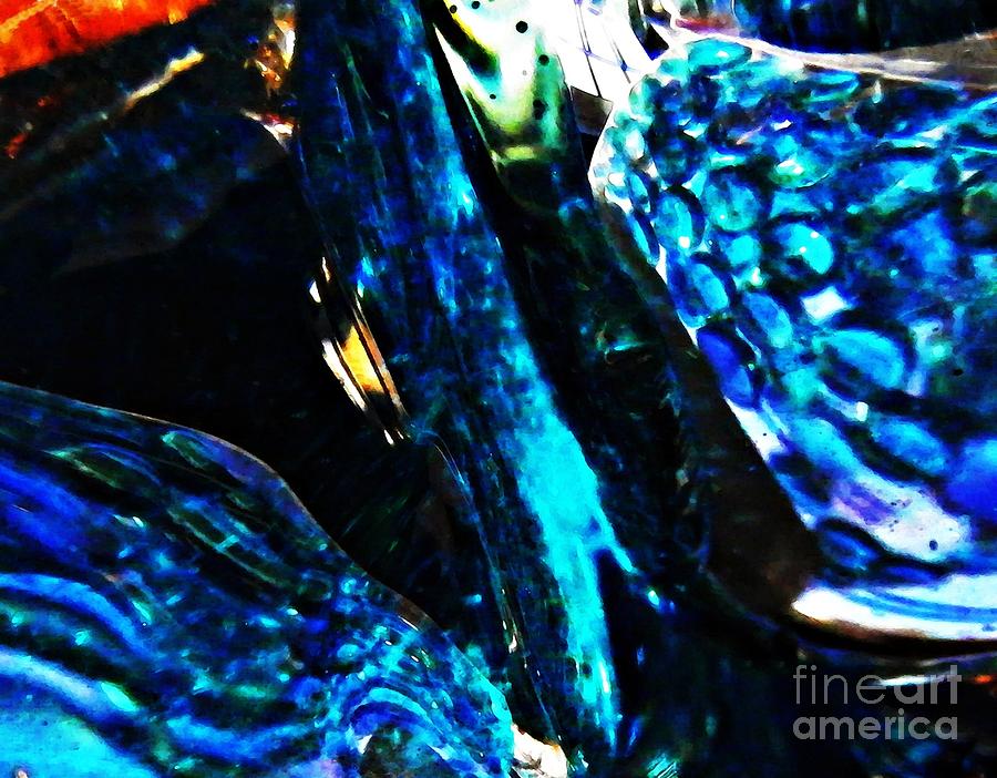 Abstract Photograph - Glass Abstract 66 by Sarah Loft