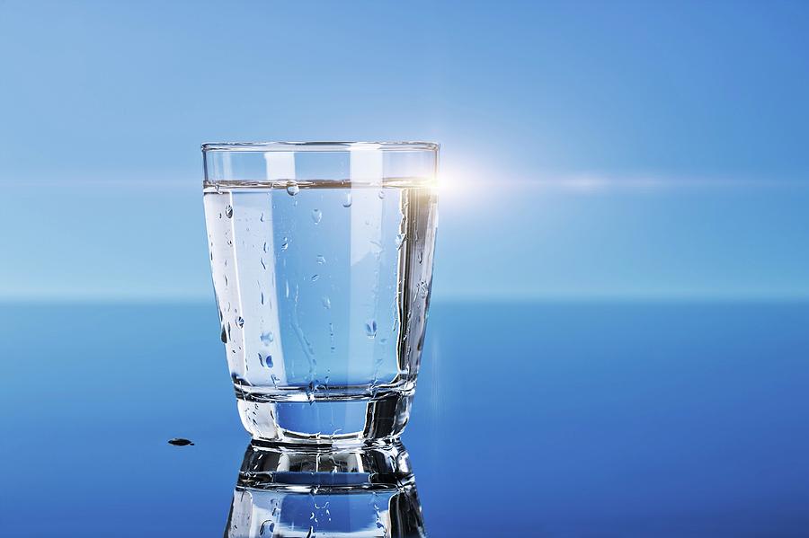 Glass Of Water Photograph by Science Photo Library Glass Of Water Photograph by Science Photo Library