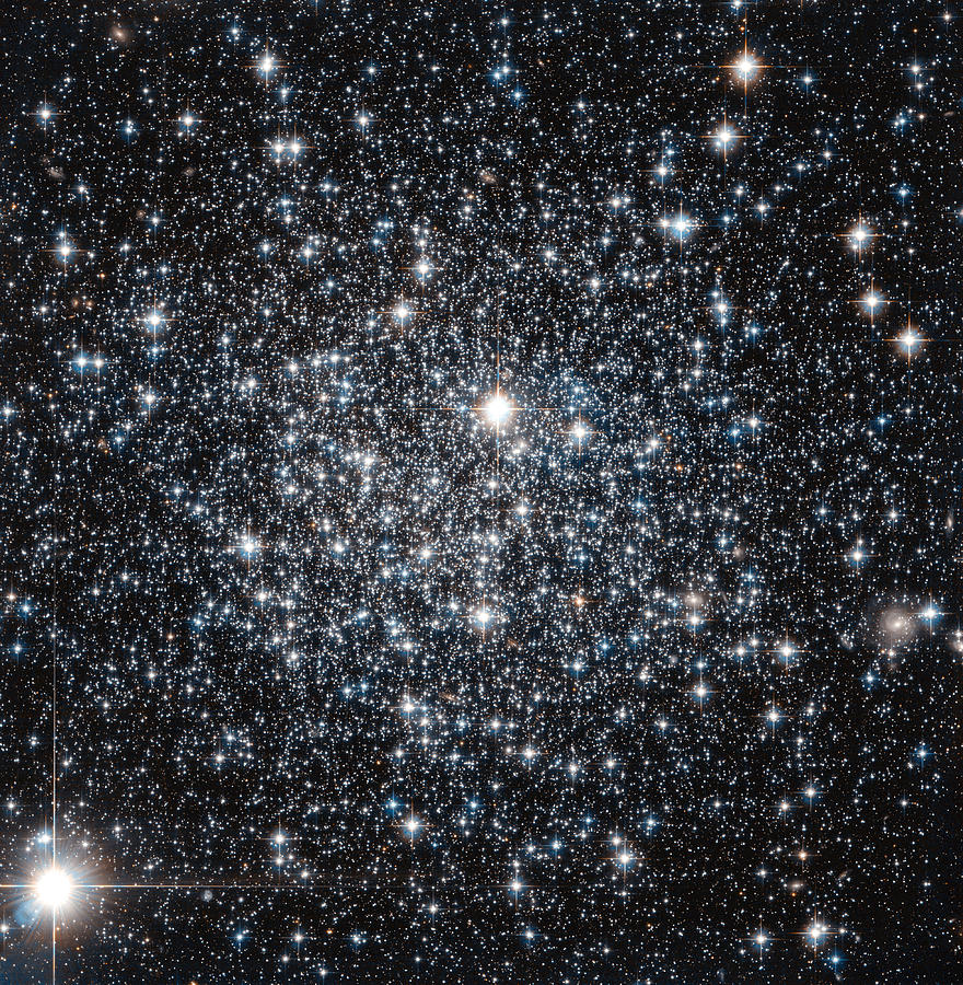 Globular Cluster Ic 4499 Photograph by Science Source