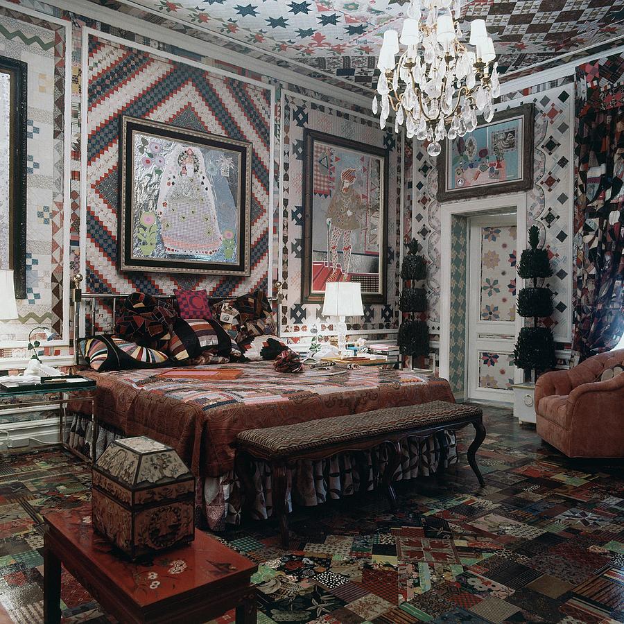 Gloria Vanderbilts Bedroom Photograph by Horst P. Horst