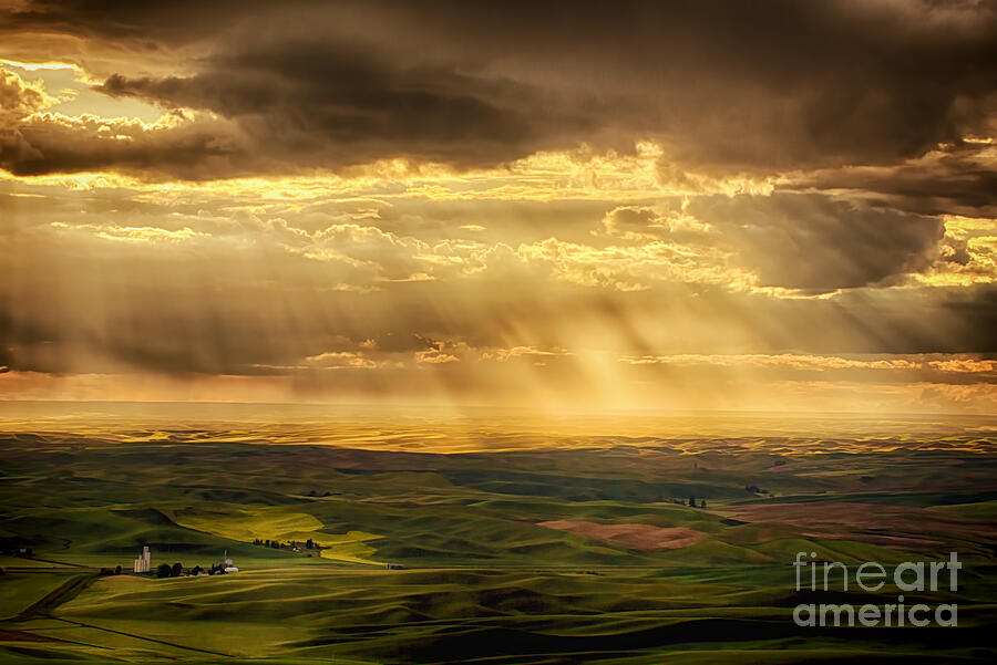 Glory Rays on the Palouse Photograph by Priscilla Burgers