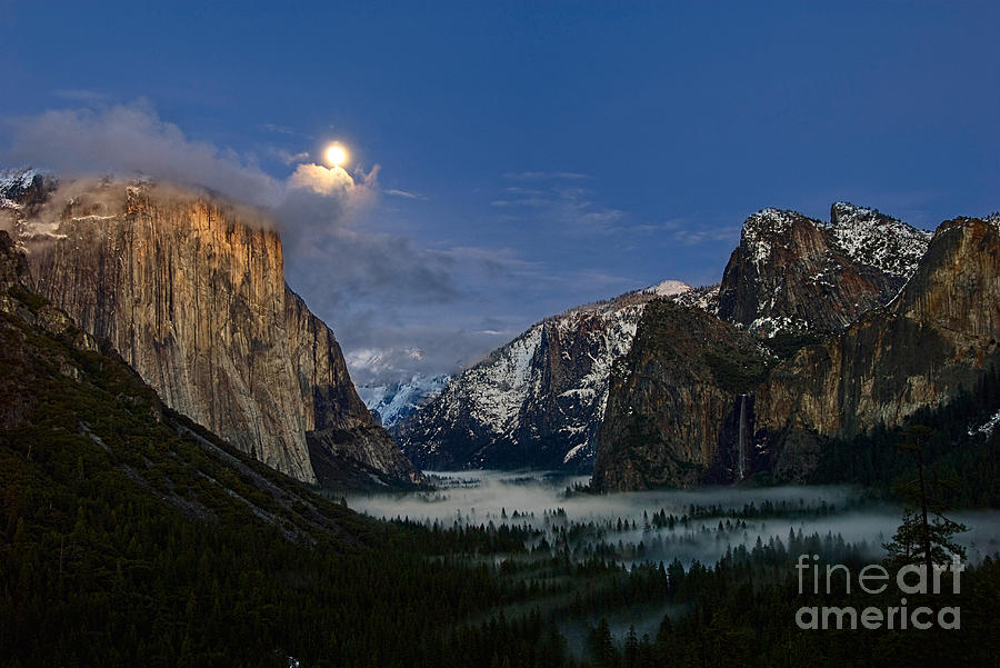 Yosemite National Park Photograph - Glow - Moonrise over Yosemite National Park. by Jamie Pham