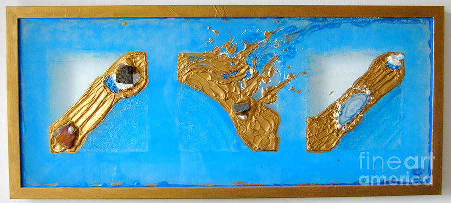 Golden flow journey of a pearl Relief by Heidi Sieber