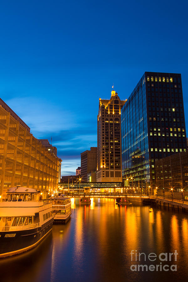 Golden Hour Milwaukee River Photograph by Andrew Slater