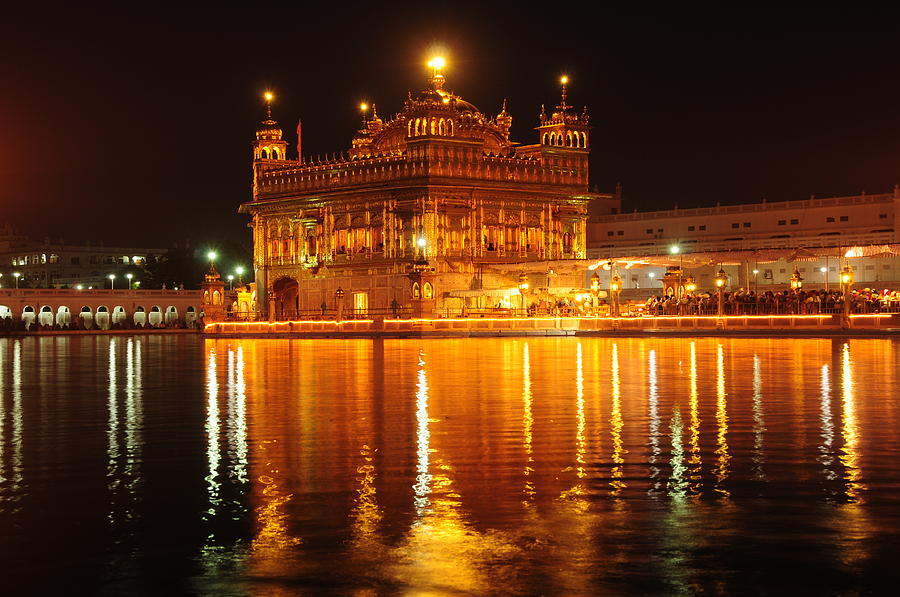 Golden Temple,Amritsar,Punjab,India. Photograph by Alan_Lagadu
