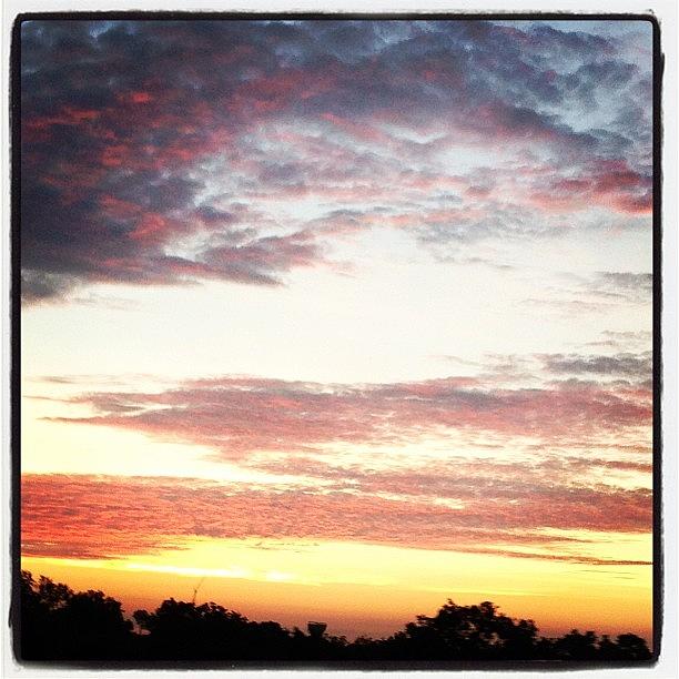 Clouds Photograph - Good #morning! #sunrise #sky #clouds by Greta Olivas