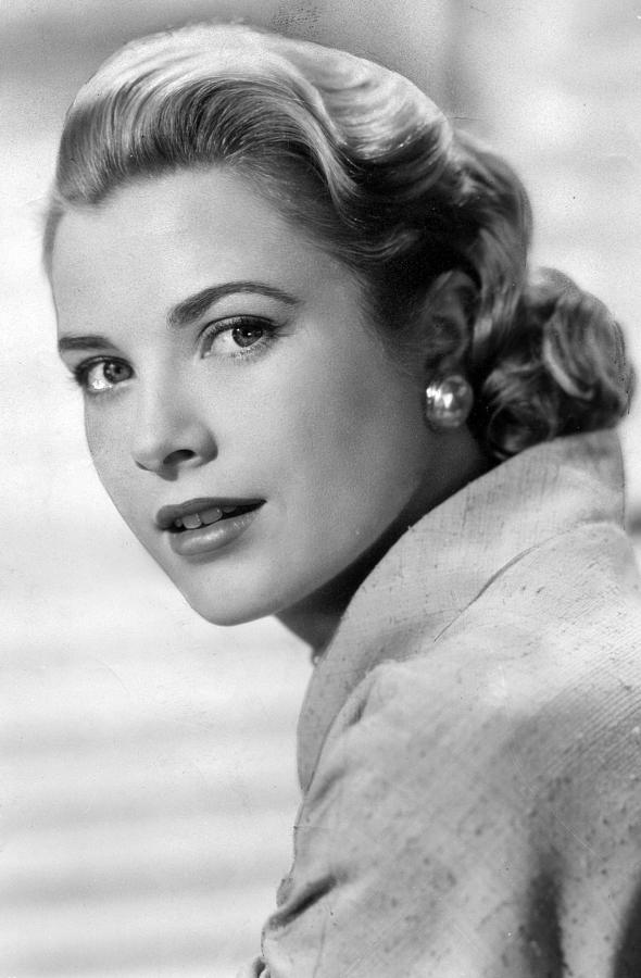 Grace Kelly Photograph - Grace Kelly In Her Prime by Retro Images Archive