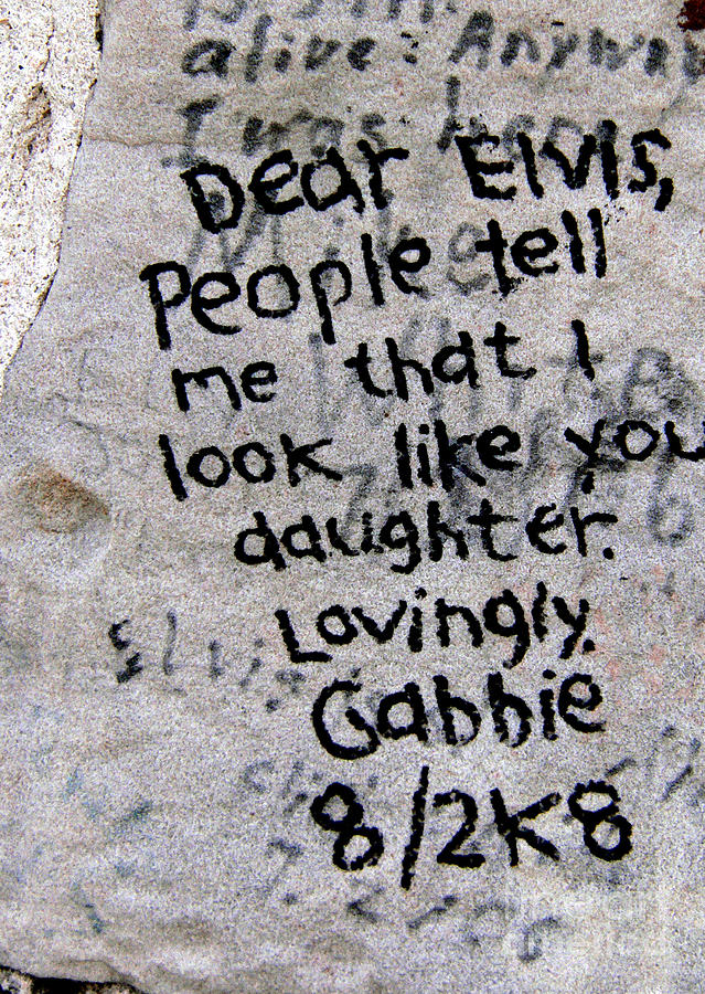 Elvis Presley Photograph - Graceland Tribute Wall by David Bearden