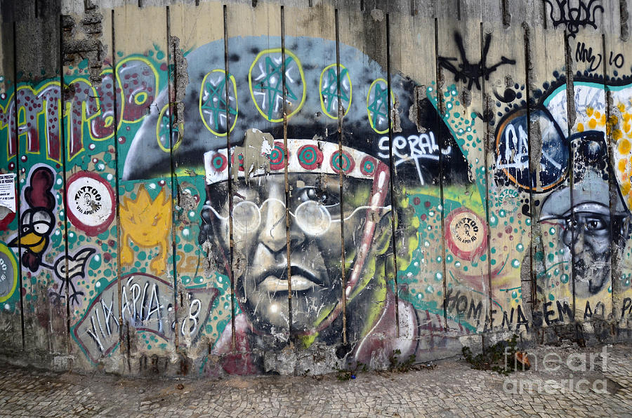 Graffiti Art Rio De Janeiro 1 Photograph by Bob Christopher