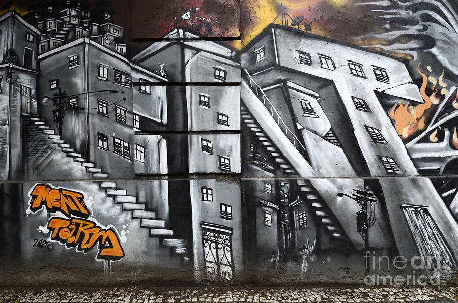 Graffiti Photograph - Graffiti Art Rio De Janeiro 2 by Bob Christopher