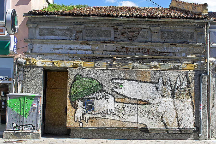 Graffiti in Veliko Tarnovo  Photograph by Tony Murtagh
