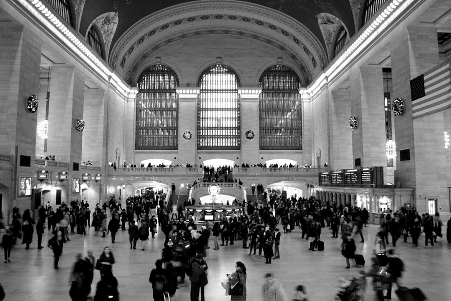 Grand Central Terminal Black and White Photograph by Robert Moss