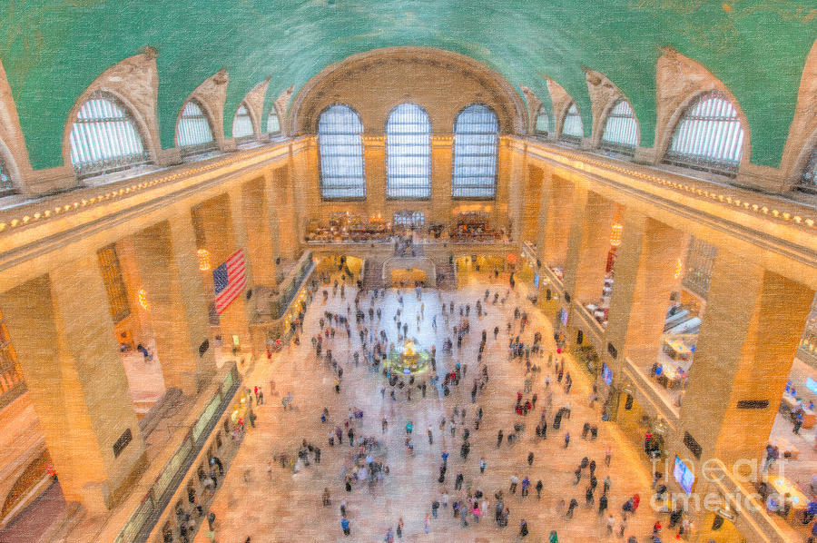 Grand Central Terminal Main Concourse I Photograph by Clarence Holmes