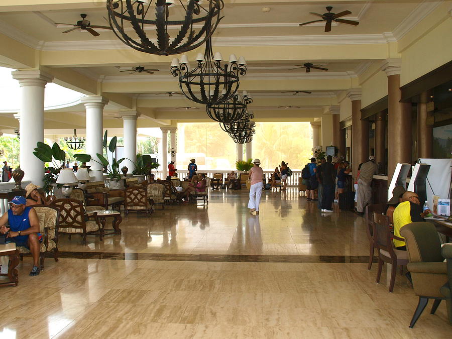 Grand Palladium 2 by LeeAnn Alexander Grand Palladium 2 by LeeAnn Alexander