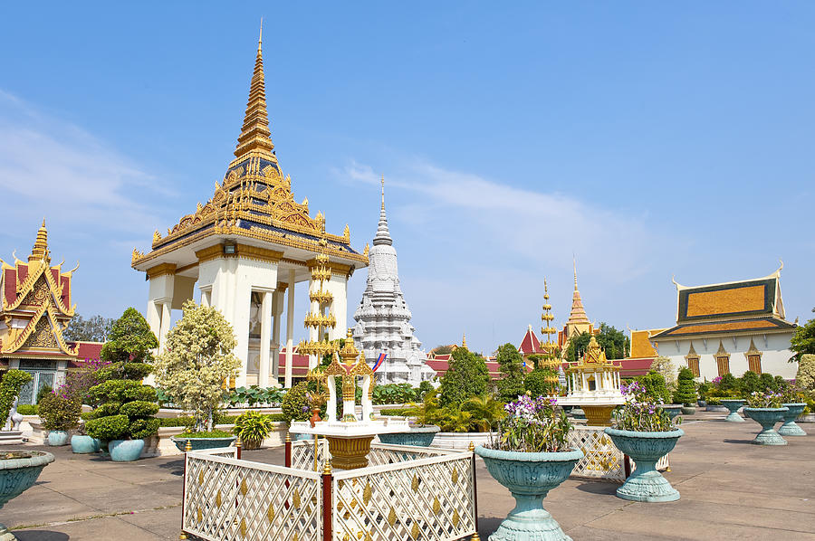 Grand royal palace in Phnom Penh Photograph by Tarzan9280