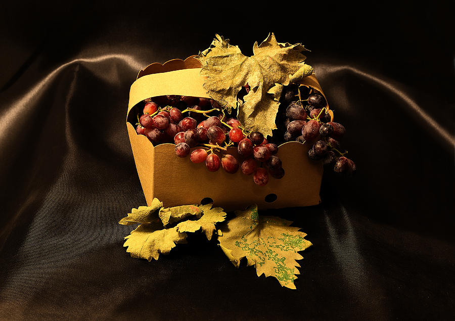 Still Life Photograph - Grape In Basket by Viktor Savchenko
