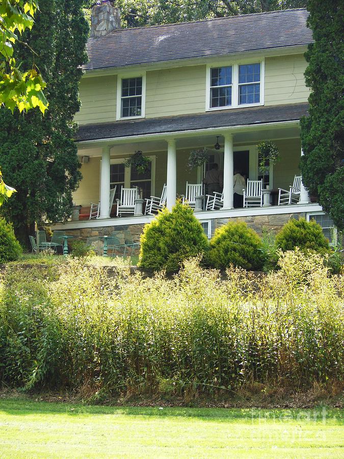 Inn Photograph - Grassy Creek River House Inn by Beebe Barksdale-Bruner Inn Photograph - Grassy Creek River House Inn by Beebe Barksdale-Bruner