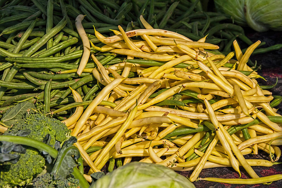 are yellow and green beans the same