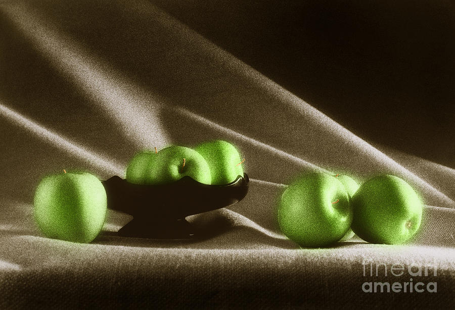 Green Apples Photograph by Tony Cordoza