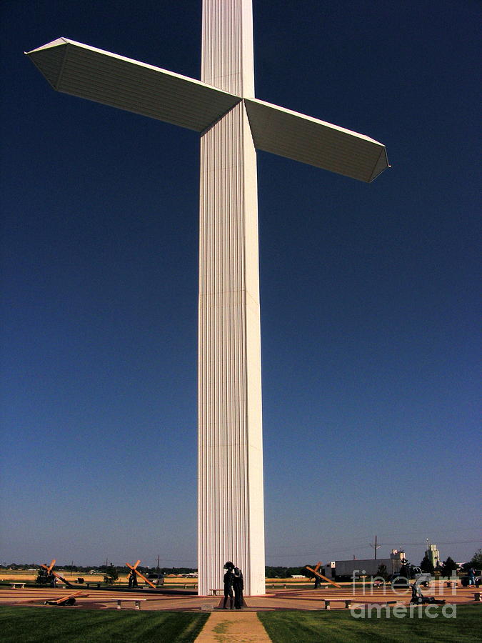 Groom Texas Cross II Photograph by Marilyn Smith