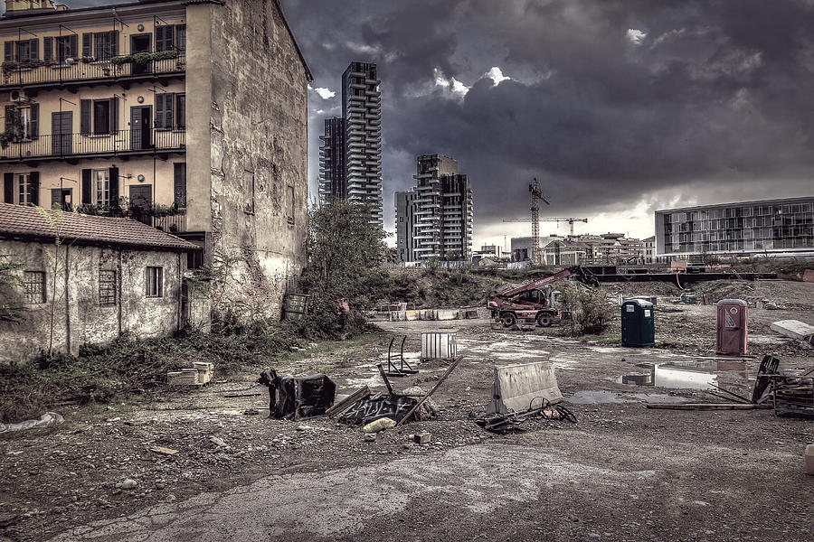 Grunge cityscape Photograph by Roberto Pagani