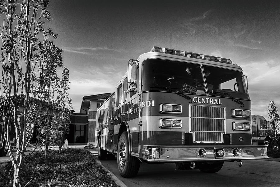 Grunge Fire Truck Photograph by Sennie Pierson