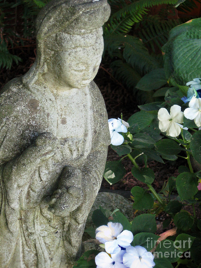 Guanyin Surrounded by White Impatiens Photograph by Ellen Miffitt