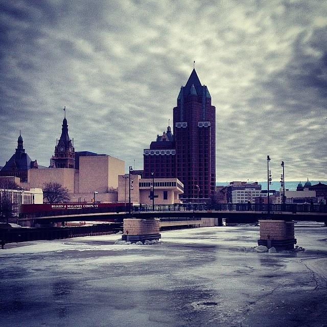 Milwaukee Photograph - Milwaukee River in Winter by Steph Salvia