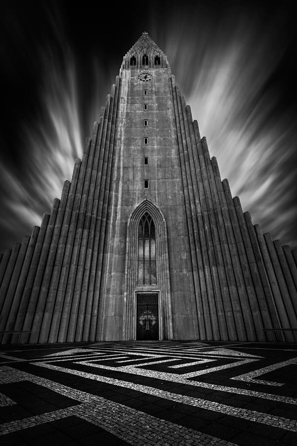 Hallgrimskirkja Reykjavik Church in Iceland Photograph by Ian Good