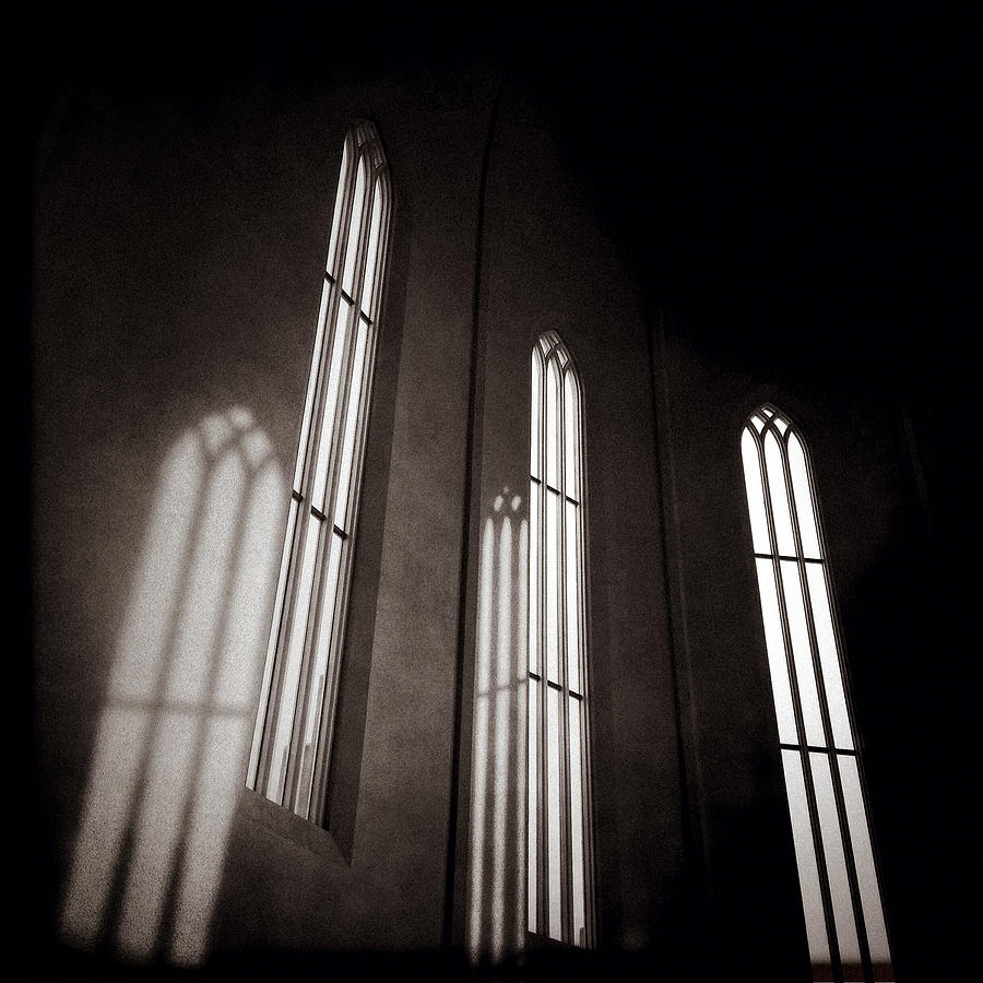 Abstract Photograph - Hallgrimskirkja Windows by Dave Bowman