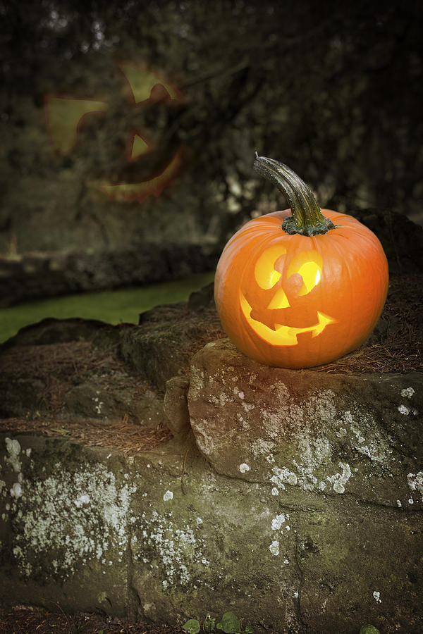 Pumpkin Photograph - Halloween Jack O Lanterns by Amanda Elwell