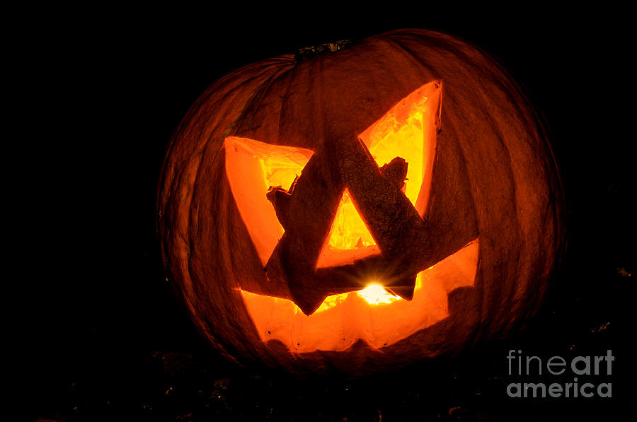 Halloween Photograph - Halloween Pumpkin by Steve Purnell