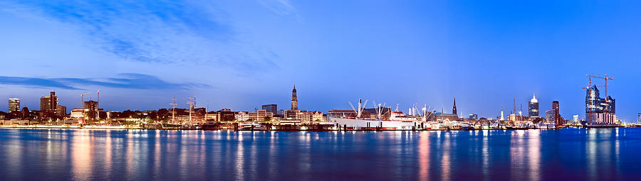 Hamburg harbour, Elbe river Photograph by Mf-guddyx
