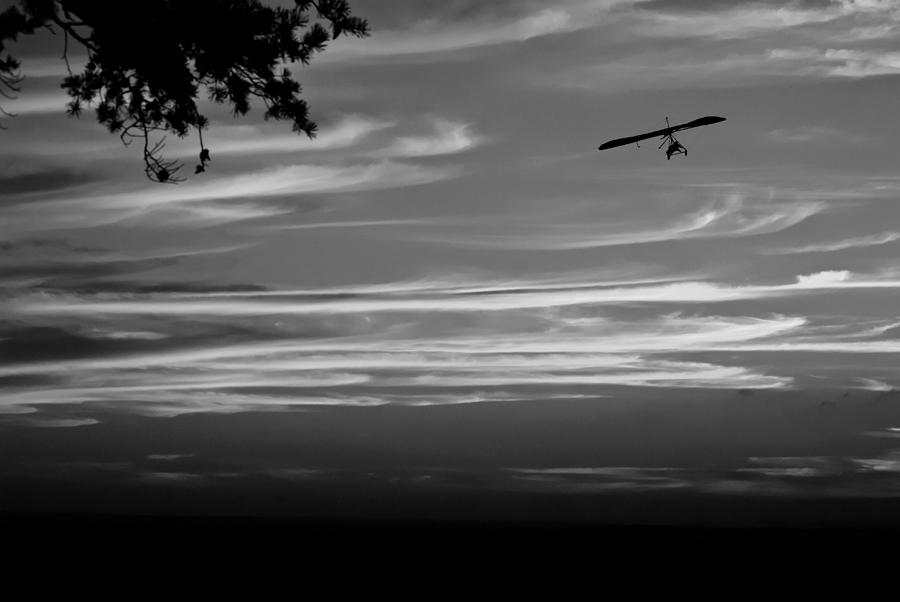 Hang Gliding at Sunset BW Photograph by George Taylor