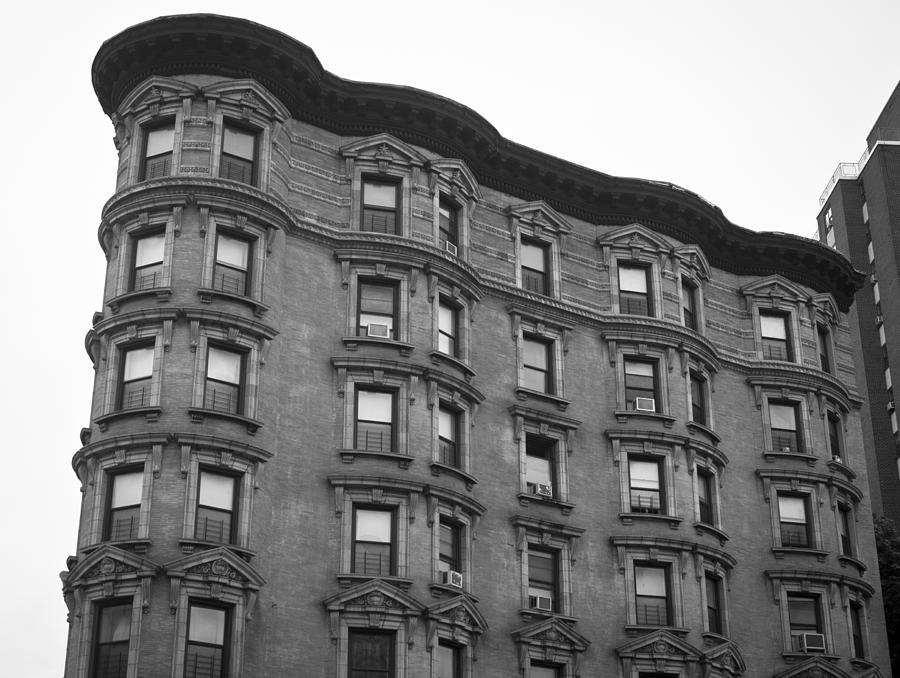 Harlem Photograph - Harlem Architecture by Teresa Mucha