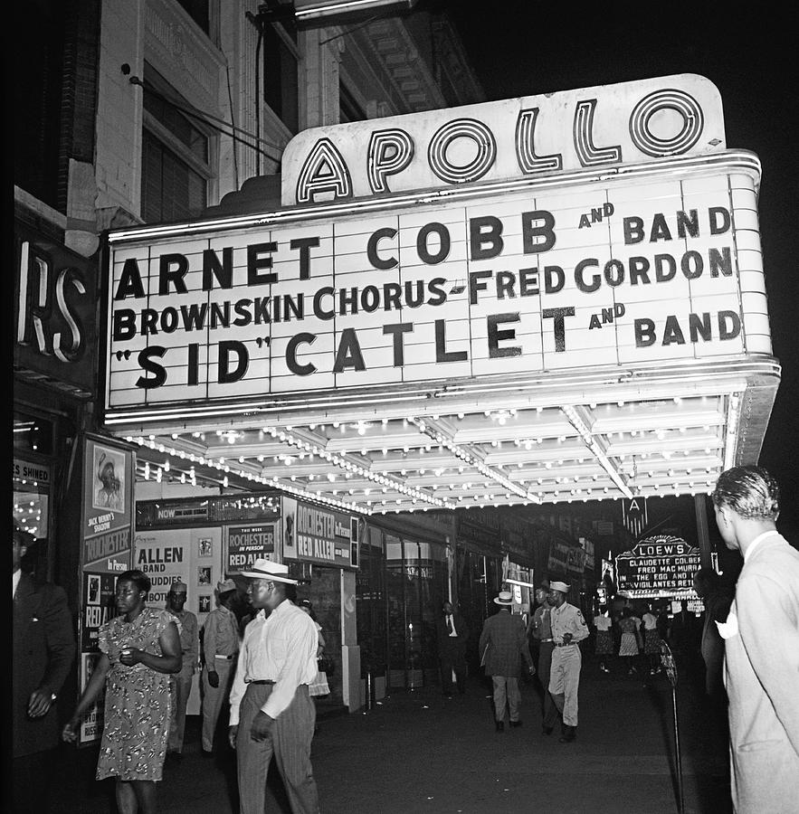 Harlems Apollo Theater Photograph by Underwood Archives Gottlieb