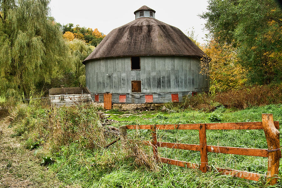 Harris Barn Photograph by Tommy Anderson