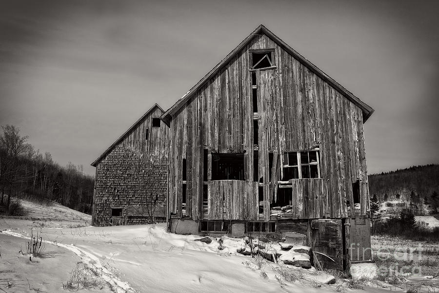 Haunted Old Barn Photograph by Edward Fielding