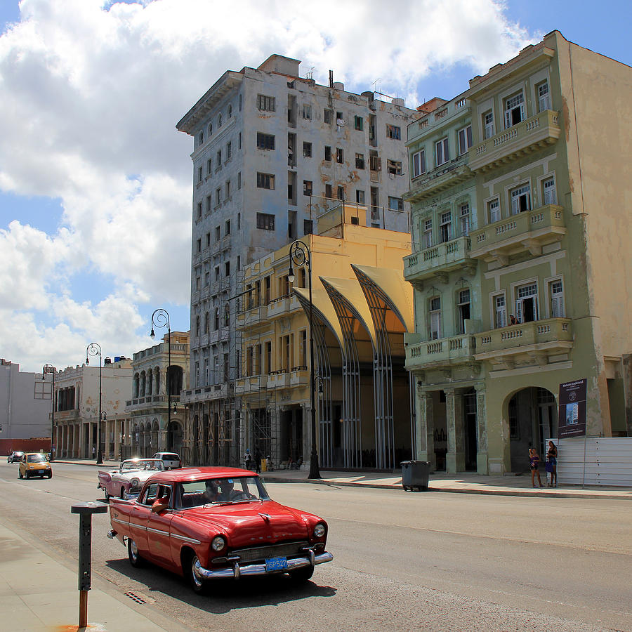 Havana 14 Photograph by Andrew Fare