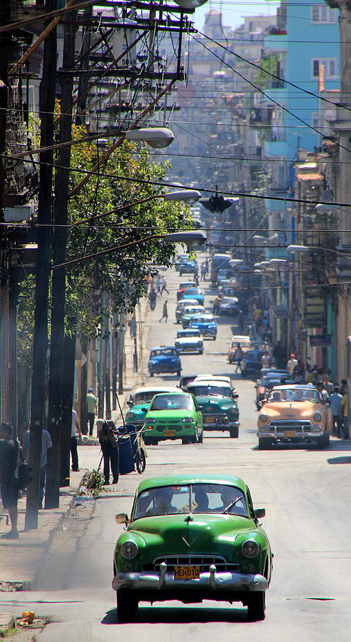 Havana 25 Photograph by Andrew Fare