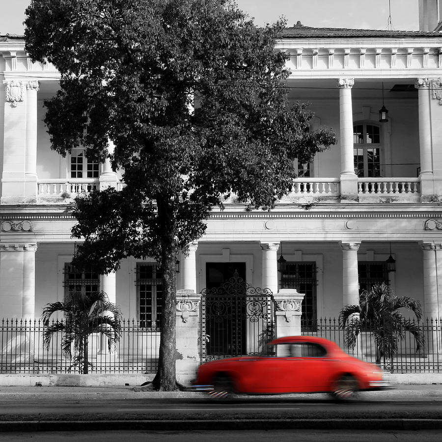 Havana 39b Photograph by Andrew Fare