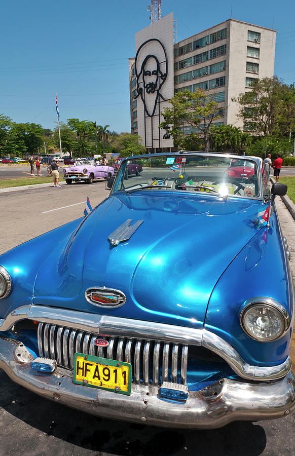 Car Photograph - Havana, Cuba, Old Classic American Cars by Bill Bachmann
