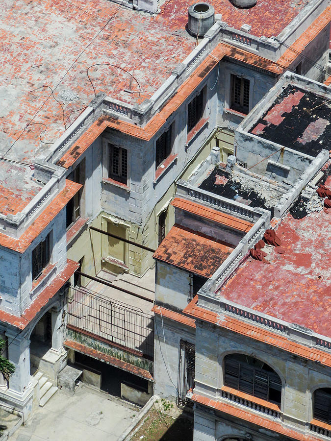 Abstract Photograph - Havana Rooftop by Rob Huntley
