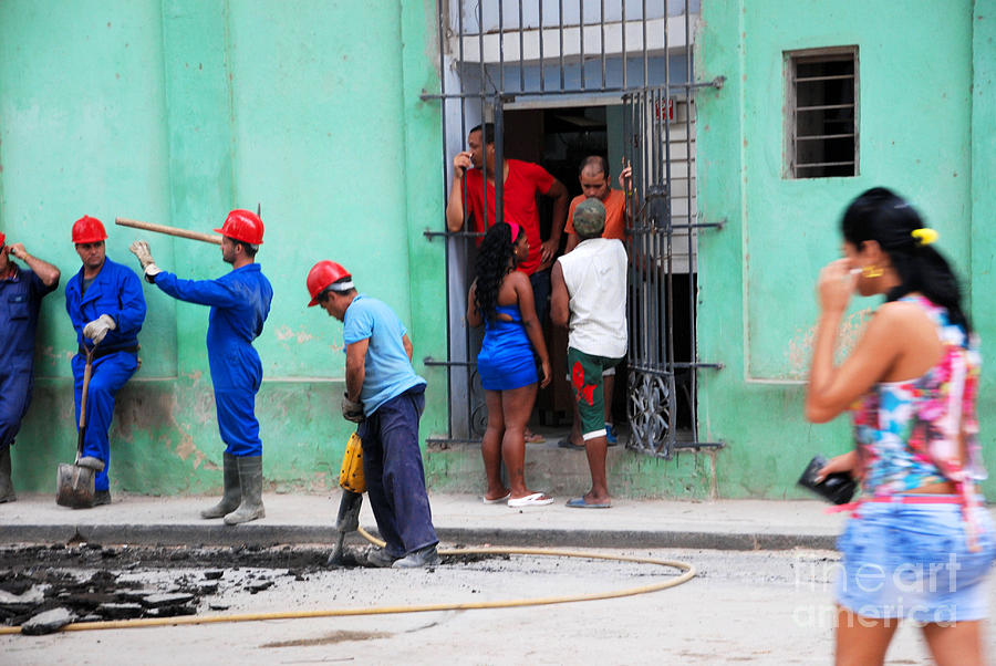 Havana Street Scene Photograph by Andrea Simon
