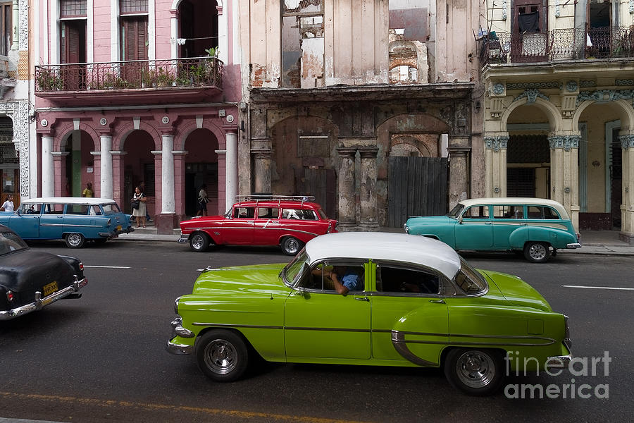 Havanna Traffic Photograph by Juergen Klust