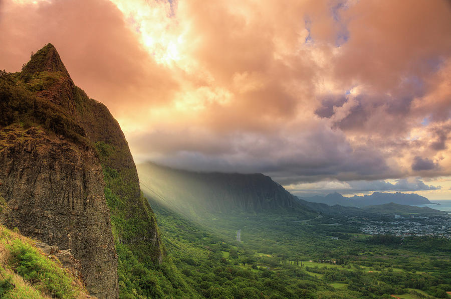 Hawaii, Oahu, Tropical Scenery Photograph by Michele Falzone