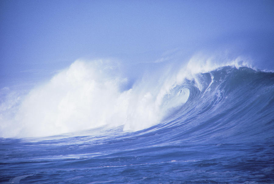 Hawaiian Surf Photograph by Shirley Richards