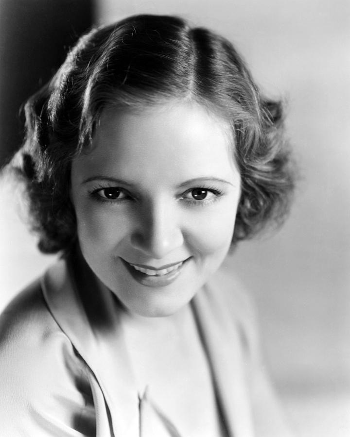 Helen Hayes Photograph - Helen Hayes by Silver Screen