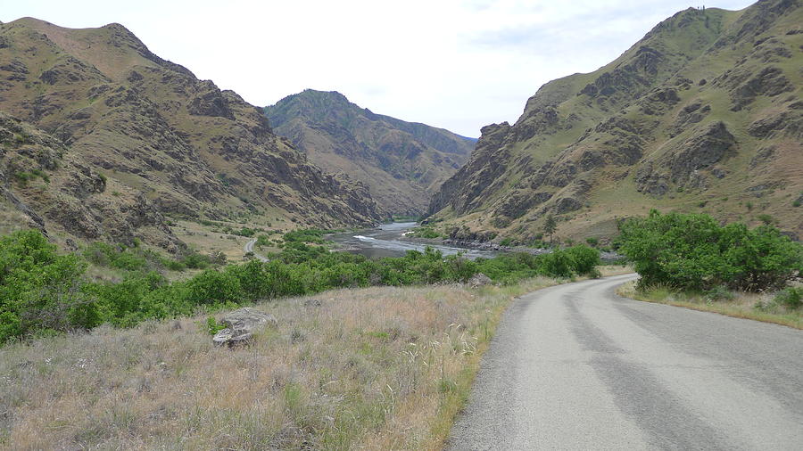 Hells Canyon and the Snake River Photograph by Joel Deutsch